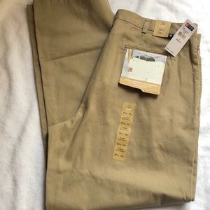 Chaps Khaki Flat Front 38x34 Chinos